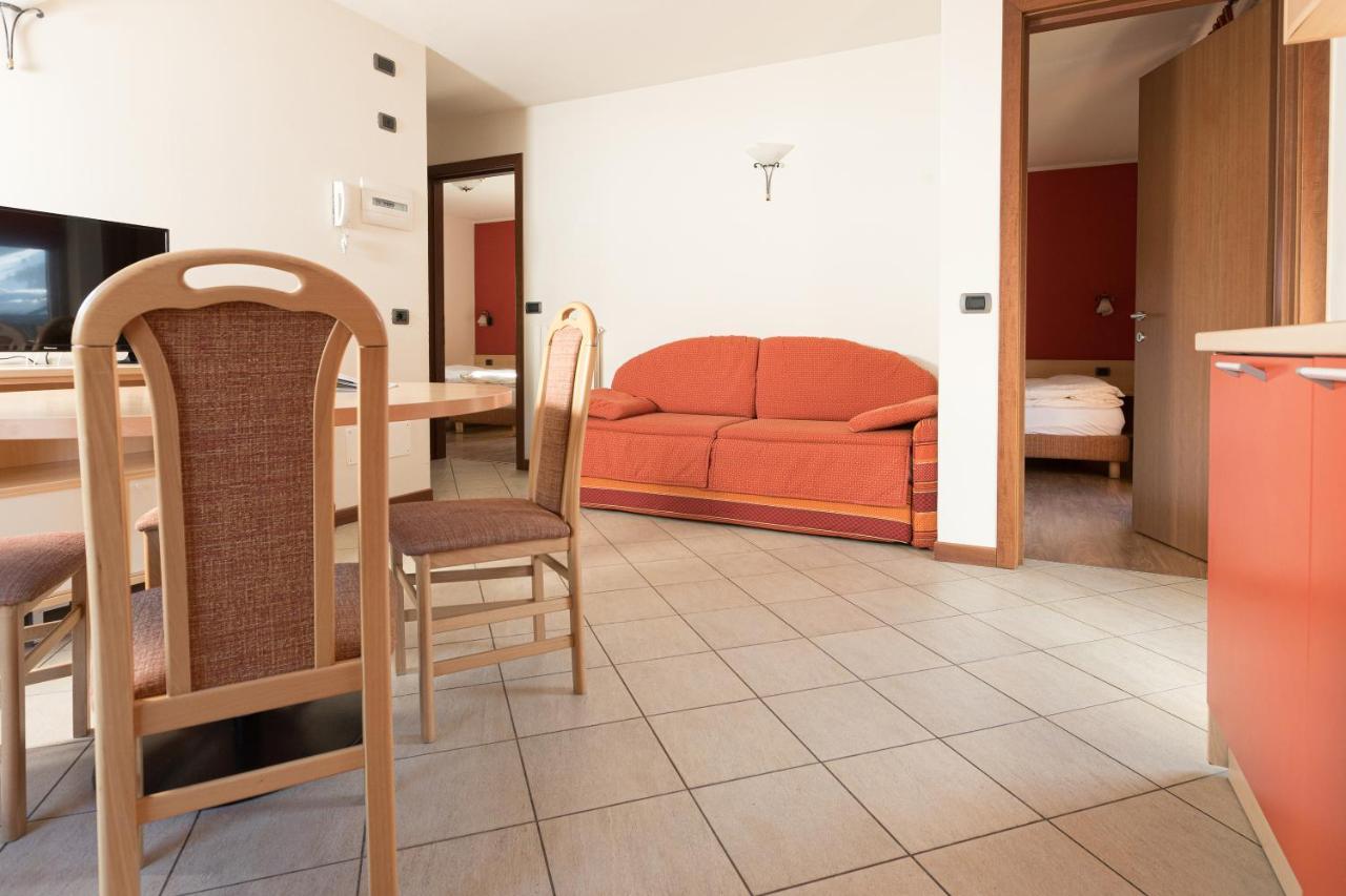 Chalet Kiara - Appartamenti Abar Livigno Luaran gambar