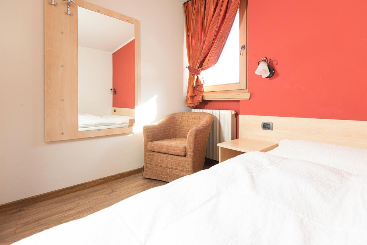 Chalet Kiara - Appartamenti Abar Livigno Luaran gambar